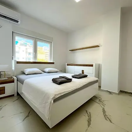 شقة Pebble Penthouse With Sea View *